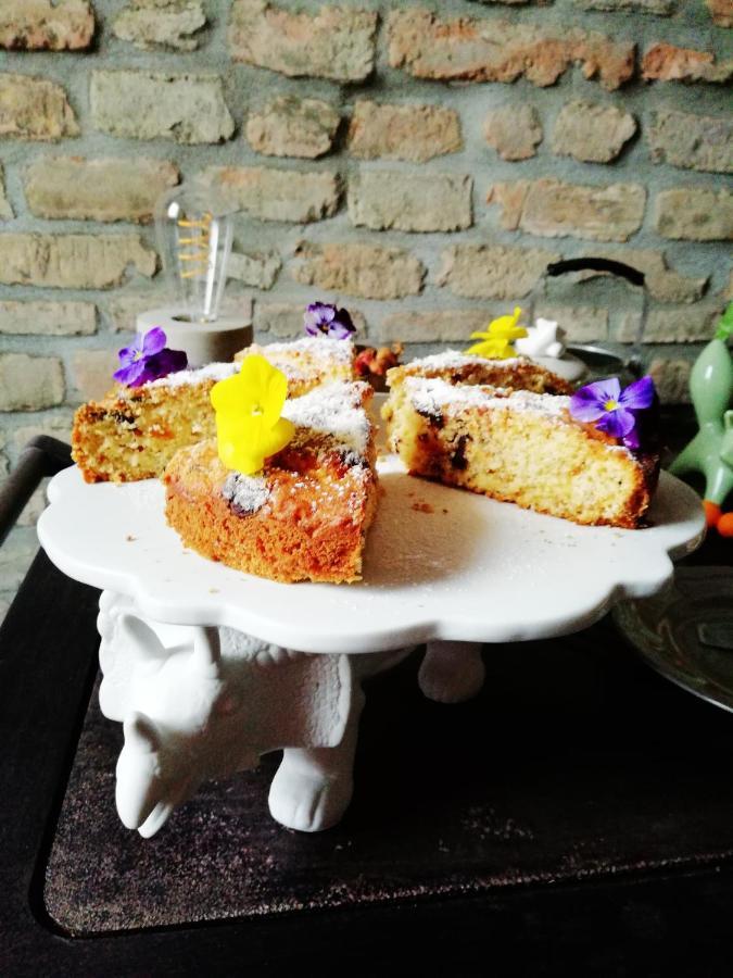 مانتوفا Zucchero Sui Baffi- Food Lovers B&B المظهر الخارجي الصورة
